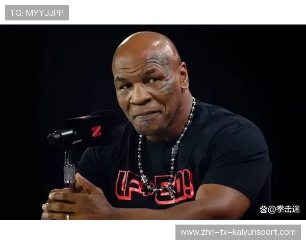 UFC拳手被一击打懵仍坚持不倒，硬汉精神令人震撼