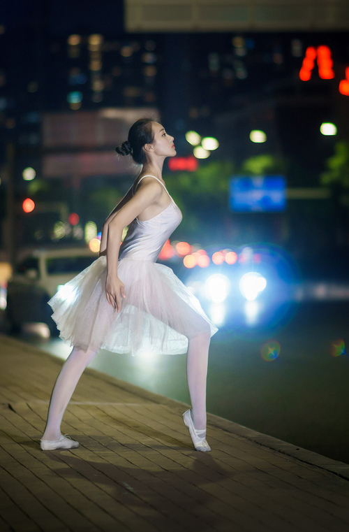 全国青少年跳远锦标赛突破多项纪录,少年跳远世界记录